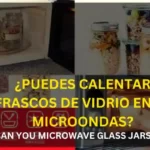 frascos de vidrio en el microondas